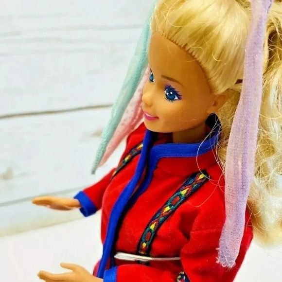 MATTEL BARBIE Doll Blond Hair Blue Eyes 2 Piece Outfit 12" Tall Used Free Ship - Picture 3 of 12